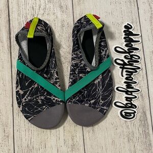 FitKicks Black White Teal Paint Splatter Print Shoes - Size Small